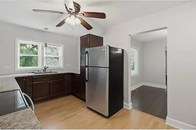 319 Dogwood Circle, High Point, NC 27260 - Photo 12