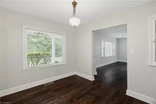 319 Dogwood Cir, High Point, NC 27260 - Photo 6