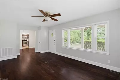 319 Dogwood Circle, High Point, NC 27260 - Photo 4