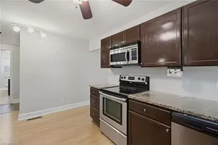 319 Dogwood Cir, High Point, NC 27260 - Photo 10