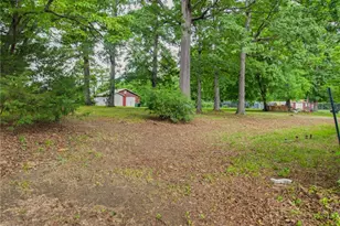 319 Dogwood Cir, High Point, NC 27260 - Photo 24