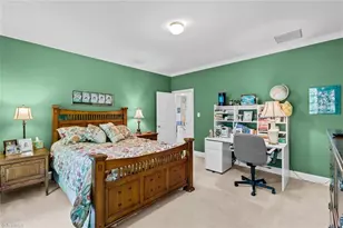 3811 Meredith Dr, Greensboro, NC 27408 - Photo 32