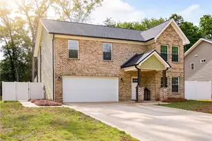 2938 Lashmit Dr, Winston-Salem, NC 27103 - Photo 2