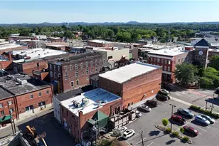 308 N Main St, Mount Airy, NC 27030 - Photo 2