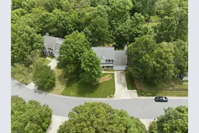 4200 Brentonshire Lane, High Point, NC 27265 - Photo 44