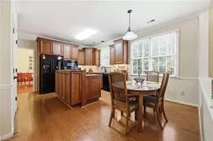 4200 Brentonshire Ln, High Point, NC 27265 - Photo 12