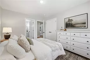 940 N Peace Haven Rd, Winston-Salem, NC 27104 - Photo 6