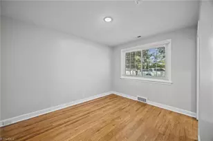 940 N Peace Haven Rd, Winston-Salem, NC 27104 - Photo 10