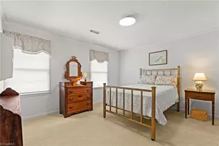 1312 Kensington Dr, High Point, NC 27262 - Photo 32
