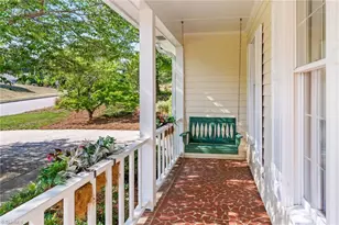 1312 Kensington Dr, High Point, NC 27262 - Photo 6