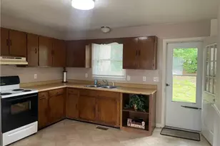 411 Kern St, Thomasville, NC 27360 - Photo 10