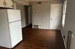 108 Wall St, Madison, NC 27025 - Photo 6
