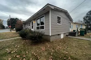108 Wall St, Madison, NC 27025 - Photo 26