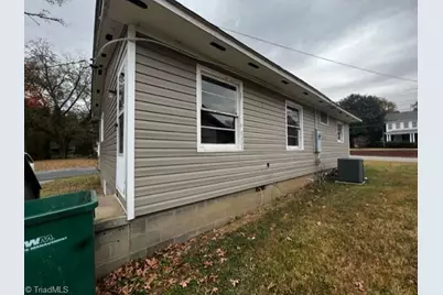 108 Wall Street, Madison, NC 27025 - Photo 24