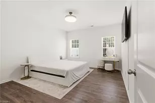 877 Sage Hl Dr, Jamestown, NC 27282 - Photo 18