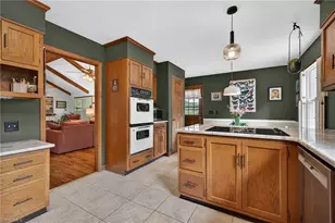 1712 Chesapeake Dr, Greensboro, NC 27410 - Photo 12