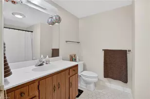 1712 Chesapeake Dr, Greensboro, NC 27410 - Photo 32
