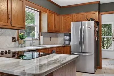 1712 Chesapeake Drive, Greensboro, NC 27410 - Photo 14