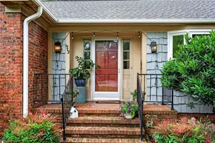1712 Chesapeake Dr, Greensboro, NC 27410 - Photo 2