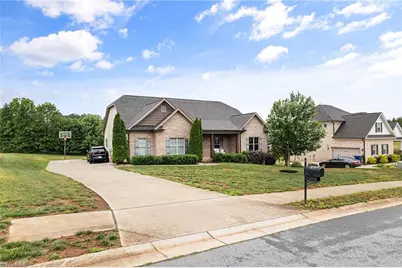 132 Grandworth Way, King, NC 27021 - Photo 2