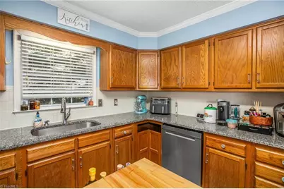 4104 Moss Brook Drive, Winston-Salem, NC 27127 - Photo 12