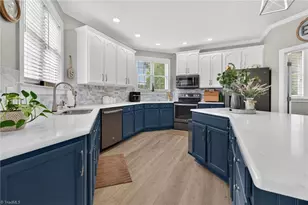 6005 Lomond Dr, Summerfield, NC 27358 - Photo 14
