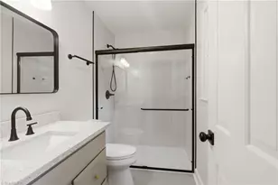 5010 Ellenwood Dr, Greensboro, NC 27410 - Photo 20