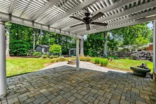 1004 Kemp Rd W, Greensboro, NC 27410 - Photo 36