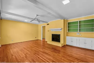 1004 Kemp Road W, Greensboro, NC 27410 - Photo 18