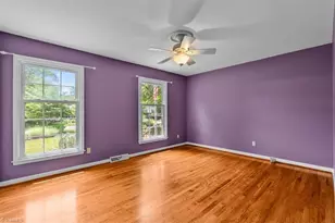 1004 Kemp Rd W, Greensboro, NC 27410 - Photo 30