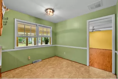 1004 Kemp Road W, Greensboro, NC 27410 - Photo 16
