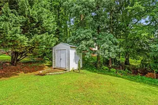 148 Fraizer Creek Rd, Winston-Salem, NC 27105 - Photo 16