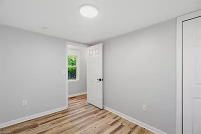 702 Maple Avenue, Burlington, NC 27215 - Photo 24