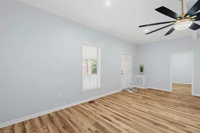 702 Maple Avenue, Burlington, NC 27215 - Photo 12