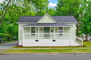 702 Maple Ave, Burlington, NC 27215 - Photo 2