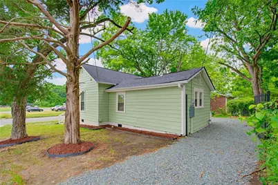 702 Maple Avenue, Burlington, NC 27215 - Photo 32