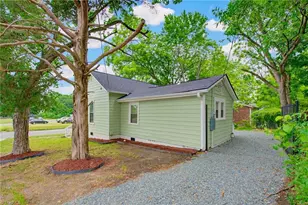 702 Maple Ave, Burlington, NC 27215 - Photo 32
