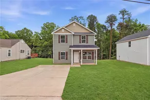 1021 Hickory Chapel Rd, High Point, NC 27260 - Photo 2
