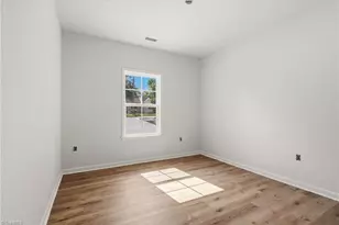 1021 Hickory Chapel Rd, High Point, NC 27260 - Photo 10