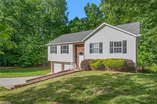 2013 Priya St, Thomasville, NC 27360 - Photo 2