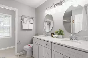 2013 Priya St, Thomasville, NC 27360 - Photo 8