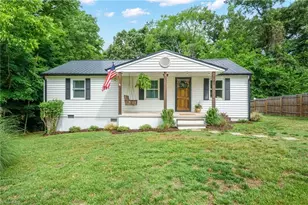 161 Holman St, Mocksville, NC 27028 - Photo 2