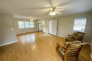1142 Liberty Dr, Thomasville, NC 27360 - Photo 2
