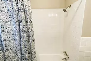 1142 Liberty Dr, Thomasville, NC 27360 - Photo 10