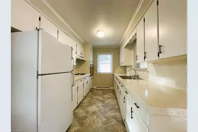 1142 Liberty Drive, Thomasville, NC 27360 - Photo 6