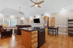 726 Cypress Hill Dr, Eden, NC 27288 - Photo 12