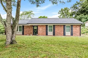 2542 Wood Valley Rd, Winston-Salem, NC 27106 - Photo 2