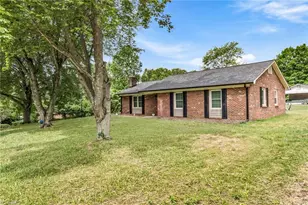 2542 Wood Valley Rd, Winston-Salem, NC 27106 - Photo 28