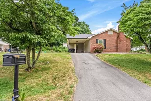 2542 Wood Valley Rd, Winston-Salem, NC 27106 - Photo 24
