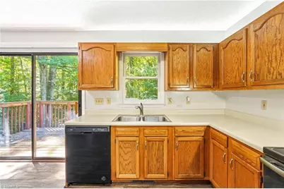 446 Brentwood Road, Winston-Salem, NC 27107 - Photo 16